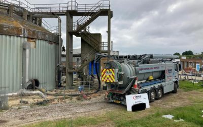 Our N99DTL Super water recycling unit and its operators continue their large digester clean today, reaching a vital point of the project.