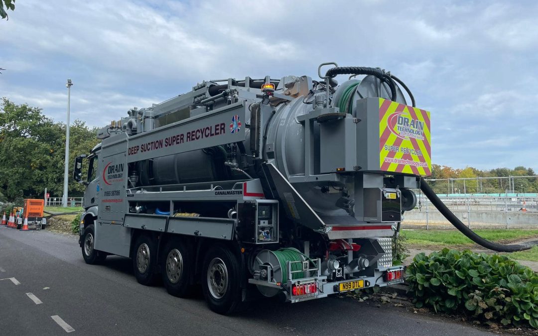 Our TTM division are out on the second of a three week project installing 9km of TRR / sub-duct while undertaking civils avoidance work at the same time utilising our super water recycling tanker.