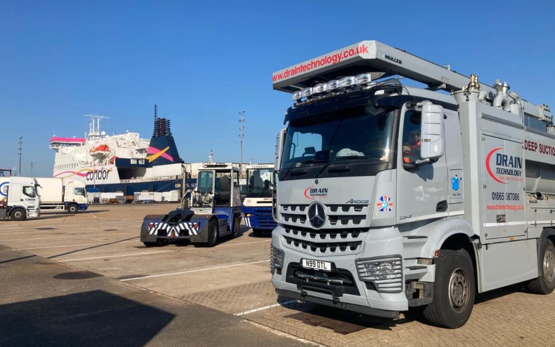 Our big girl Noo Noo, a DSU super water recycling unit off on her sea adventure for a 9hr boat trip to Jersey to undertake two weeks work for a new client.