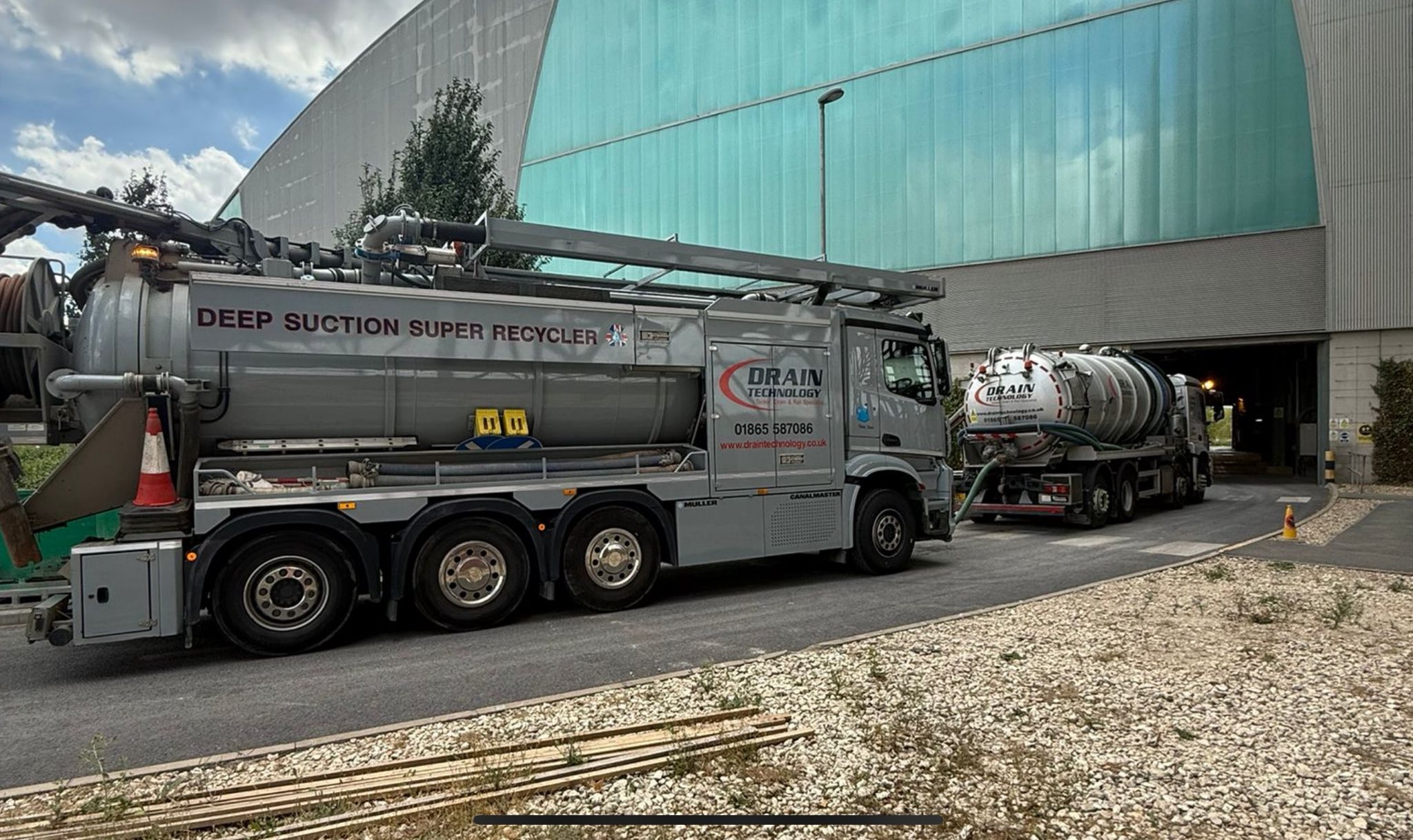 Managing Large Tank Empties with Deep Suction and Vacuum Tankers