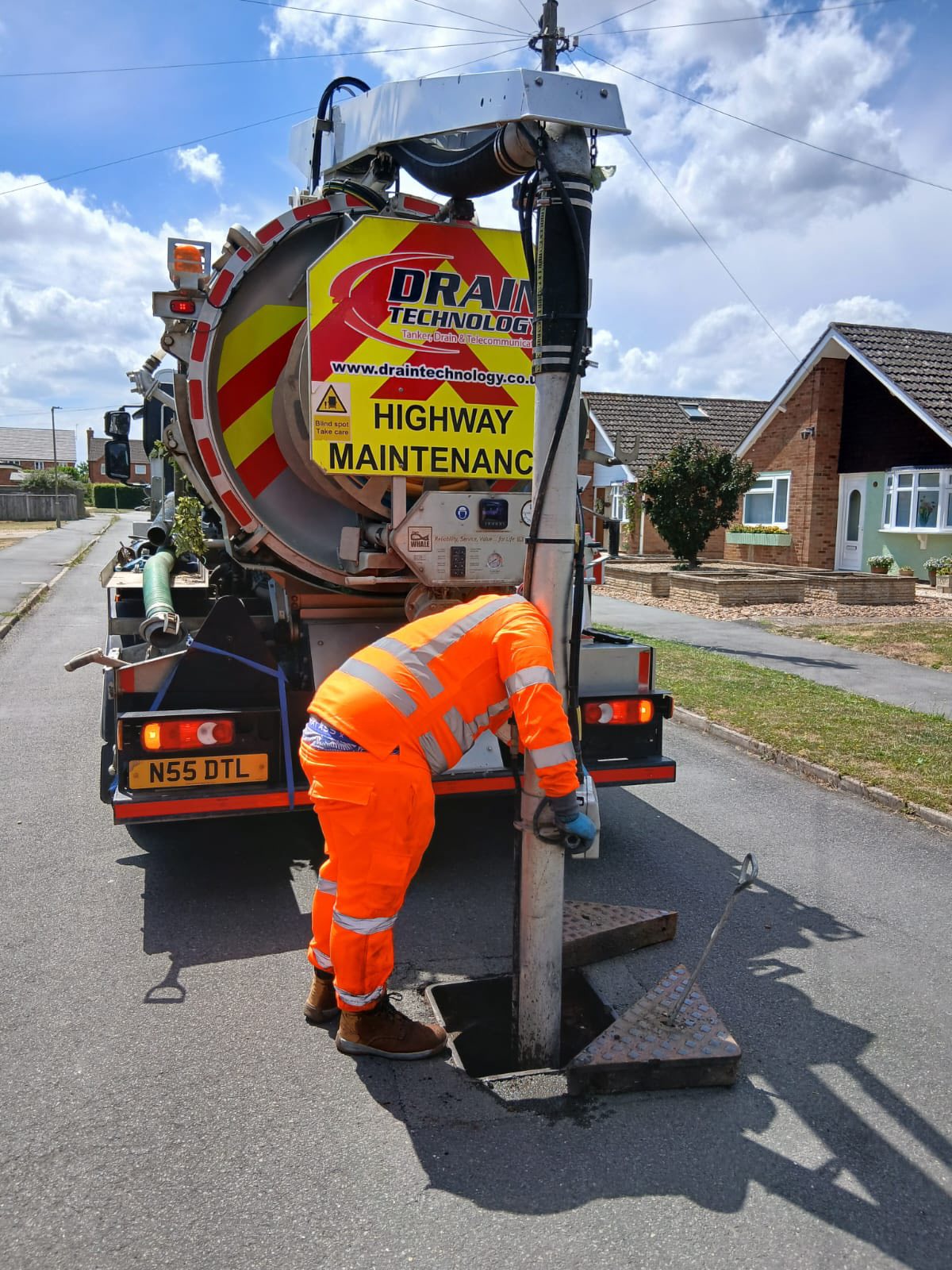 Keeping Sites Flowing: How Gully Trucks Support Your Projects