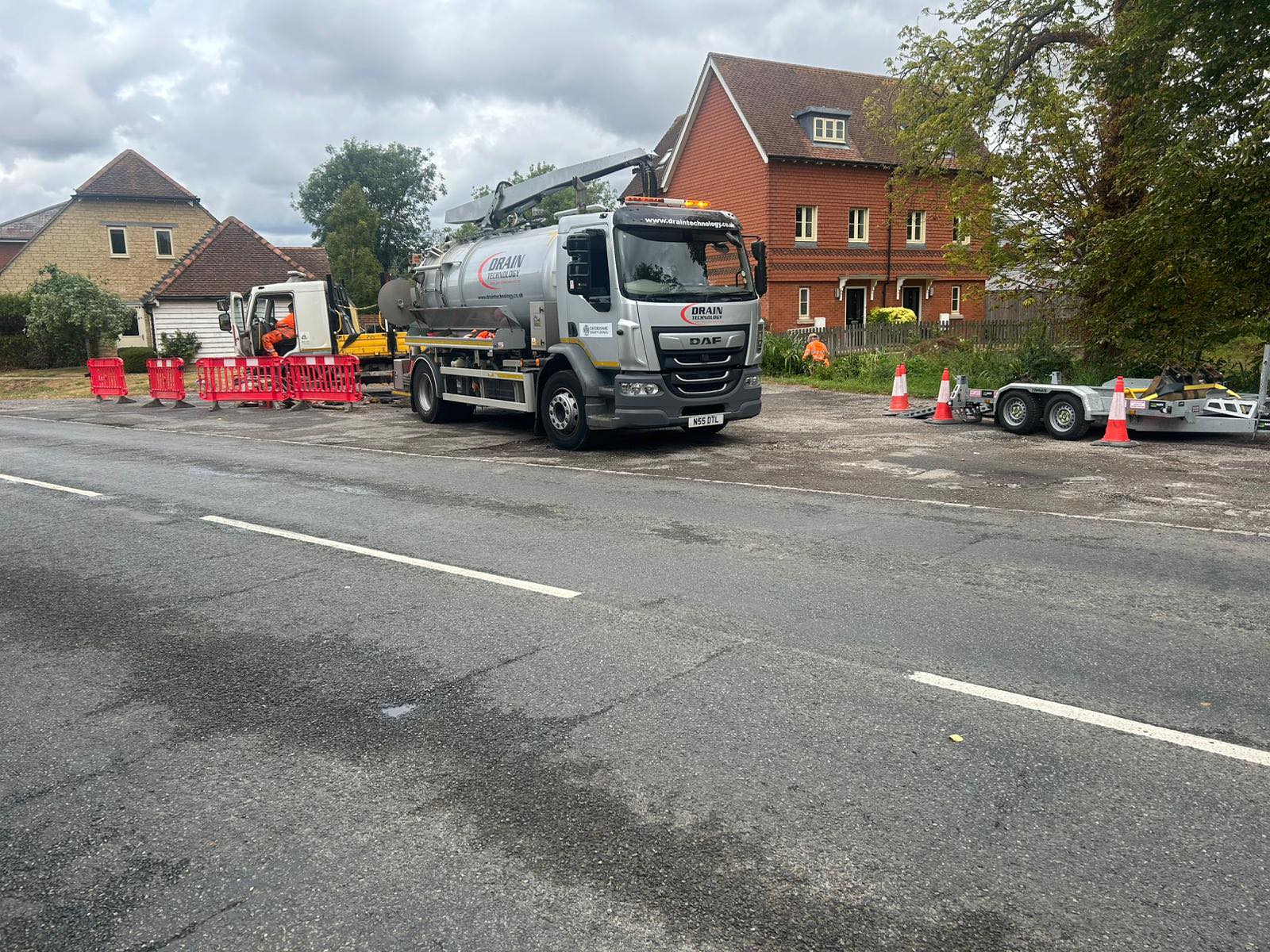 Keeping Oxfordshire Flowing: Gully Emptying & Drain Cleaning in Action
